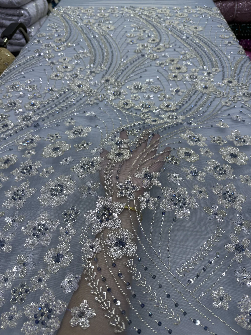 2024 Luxury Heavy Beaded Lace Fabric High Quality African Embroidery Sequins Beaded Tulle Lace Fabric for Evening Party Dresses