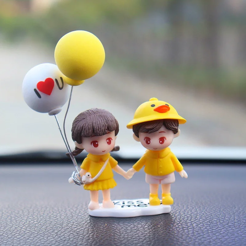 1pc Cartoon Couple Statue Ornament, Cute Kiss Balloon Figure Model, Auto Interior Decoration, Car Dashboard Figurine Accessories