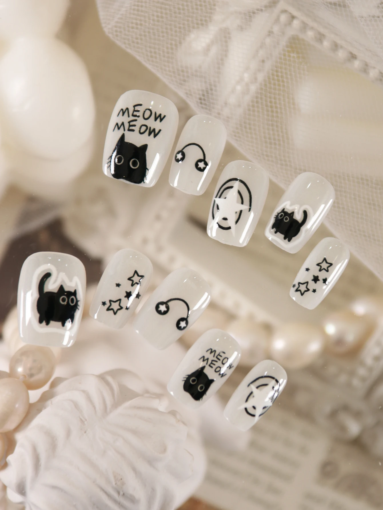 10 pièces presse sur ongles courts blanc oeil de chat dessin animé chat noir faux ongles comprend 1 feuille d'onglets adhésifs et 1 Pc Mini fichier