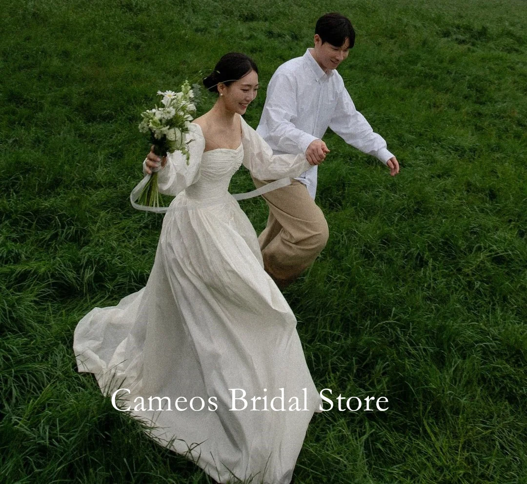 Colavis Asta Korean Sweetheart Removable Sleeves Wedding Dress Customized Bride Dress 웨딩드레스 Photoshoot  Wedding Gown Bridal
