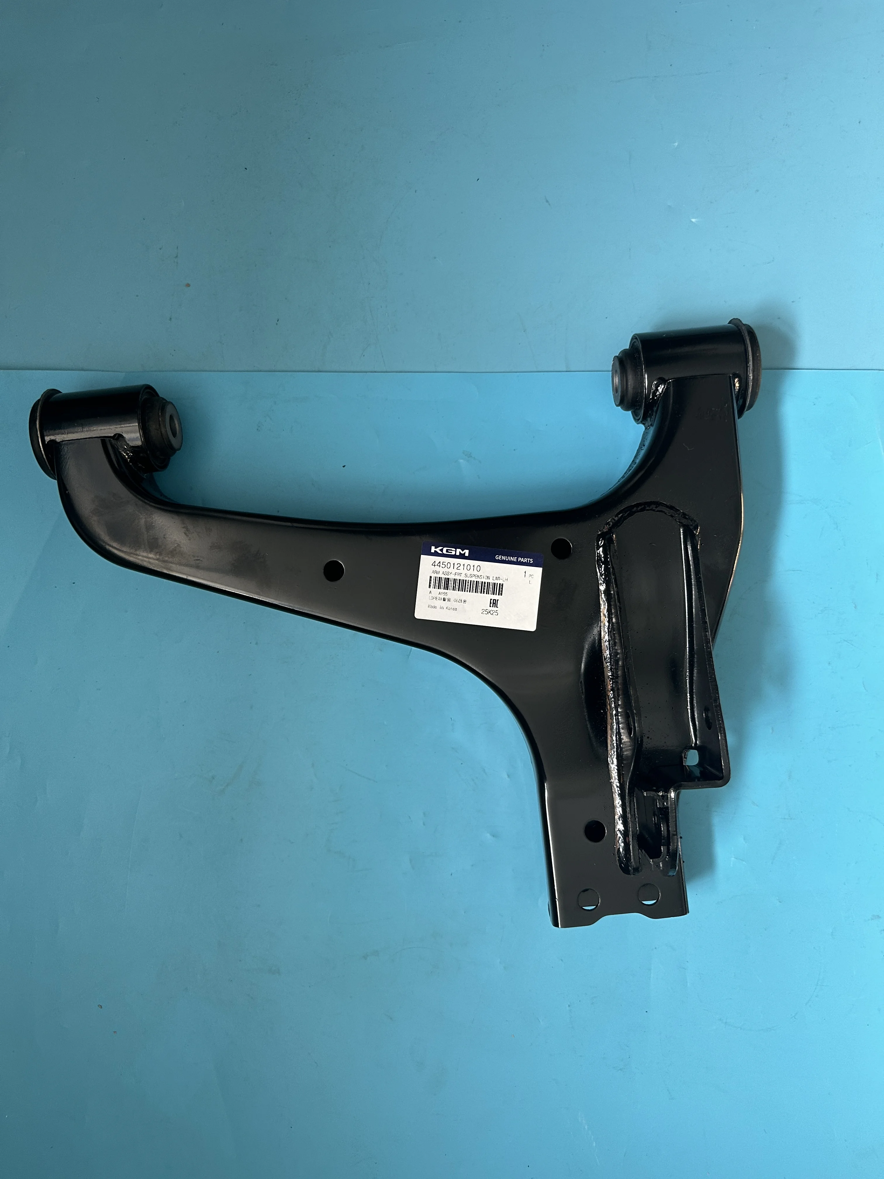 Originaler vorderer Querlenker links 4450121010 rechts 4450221010 für Ssangyong Rodius/Stavic II