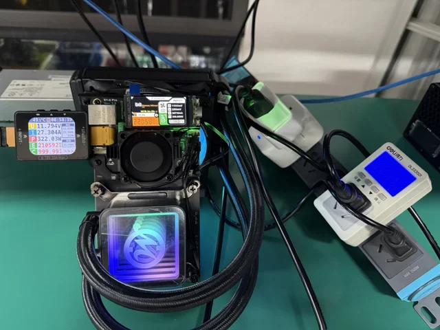 PunkHash Nexus S1-4PRO 22TH/s BTC Solo Miner Hydro Cooling 320W SHA-256 Bitcoin BCH Mining Machine 4 BM1373 Chips
