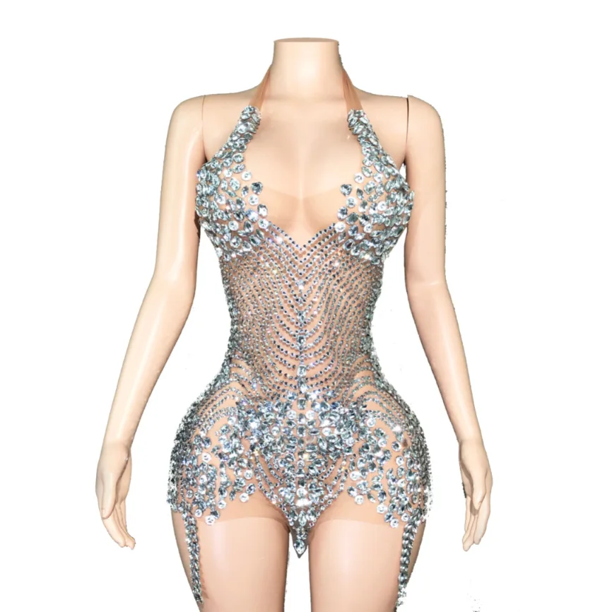 

Performance miniskirt, sexy neck sling, backless perspective, hot diamond onesie, bar dance skirt, European and American flash