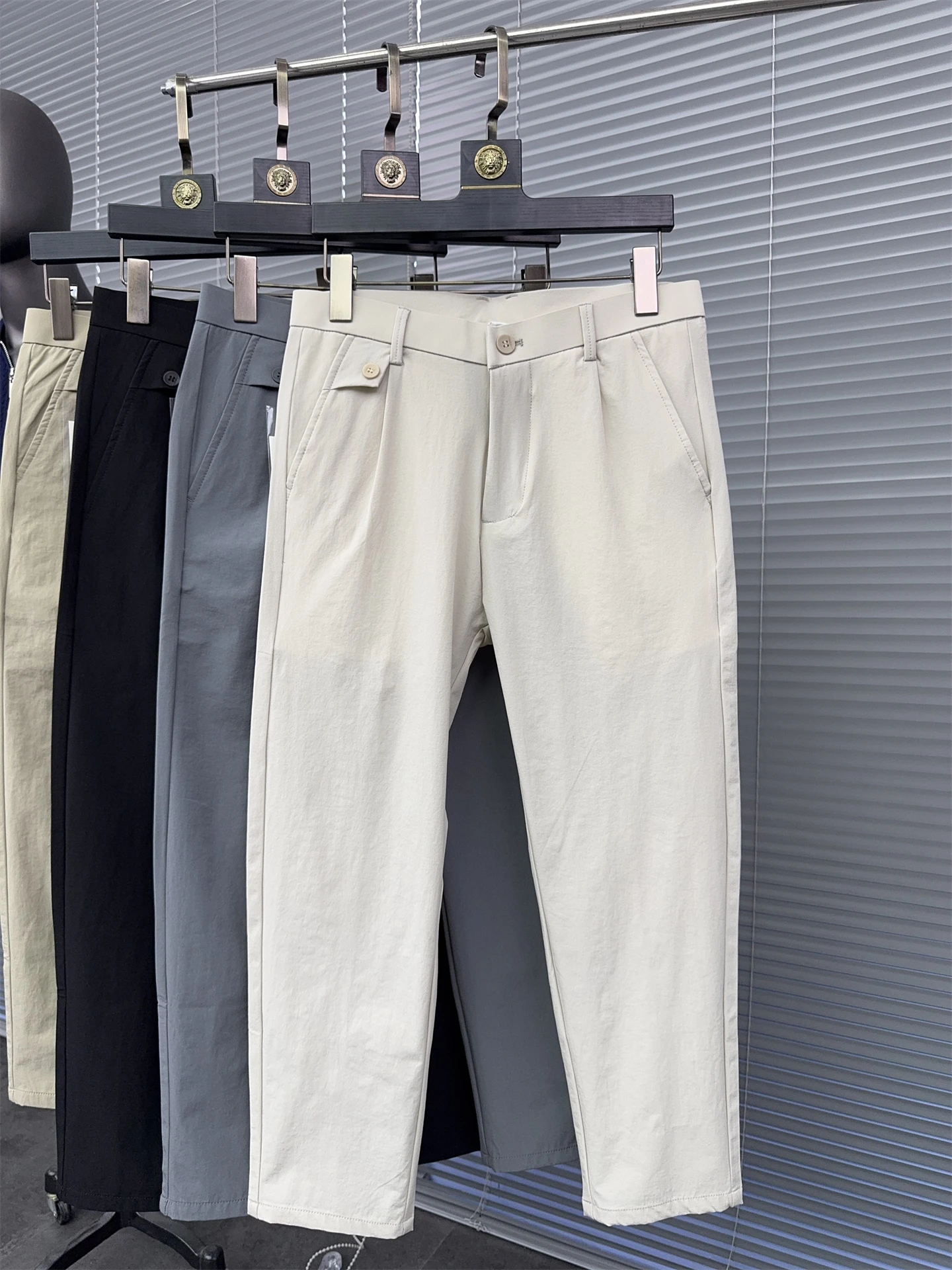 

Svip Slim Fit летние повседневные брюки мужские легкие дышащие эластичные прямые брюки с девятью точками Ice Oxygen Bar Cool Sens...