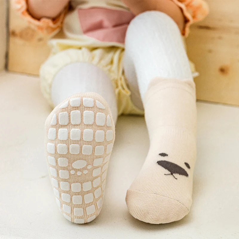 Chaussettes en coton peigné pour enfants, chaussettes d'intérieur pour tout-petits, chaussettes de sol pour garçons et filles, chaussettes confortables pour bébé, chaussettes en coton tube doux