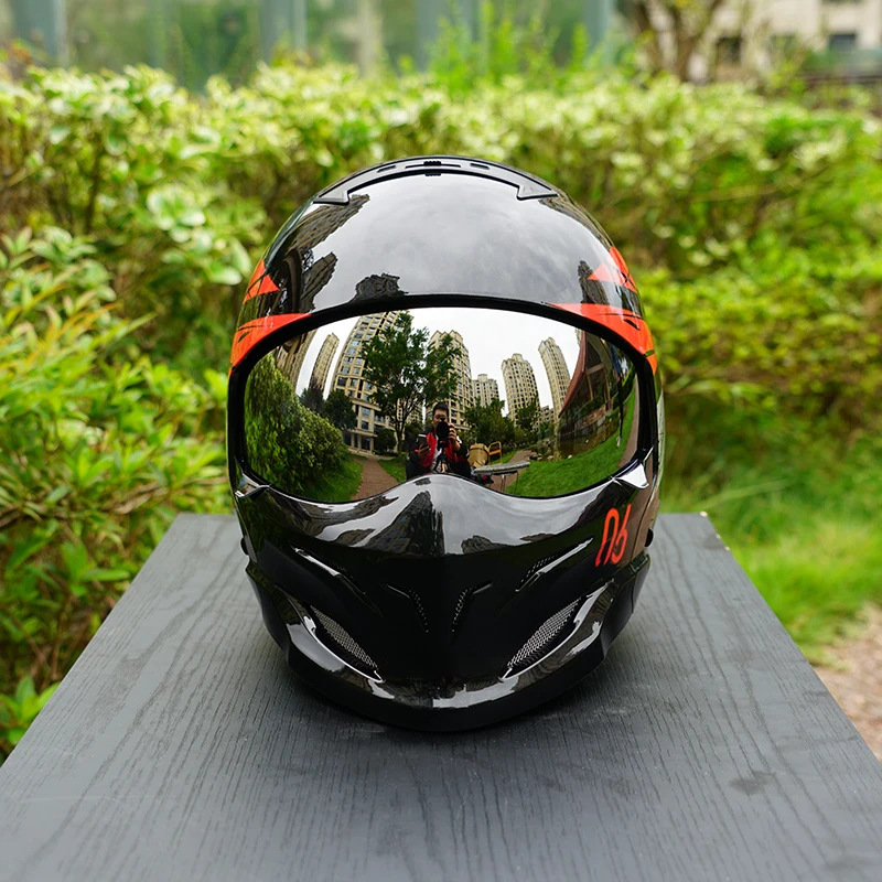 خوذة دراجة نارية على شكل جمجمة مطبوعة بشريط متسابق أحمر أنماط حروف للرجال 3 ألوان عدسات خوذة شتوية للرجال