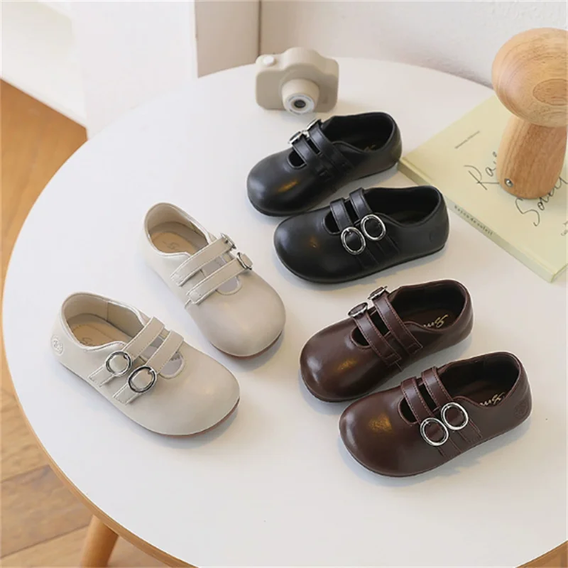 

Новая весенняя детская обувь для девочек, кожаные туфли принцессы с пряжкой в британском стиле, модные уличные детские кроссовки на мягкой подошве, европейские размеры 22-37
