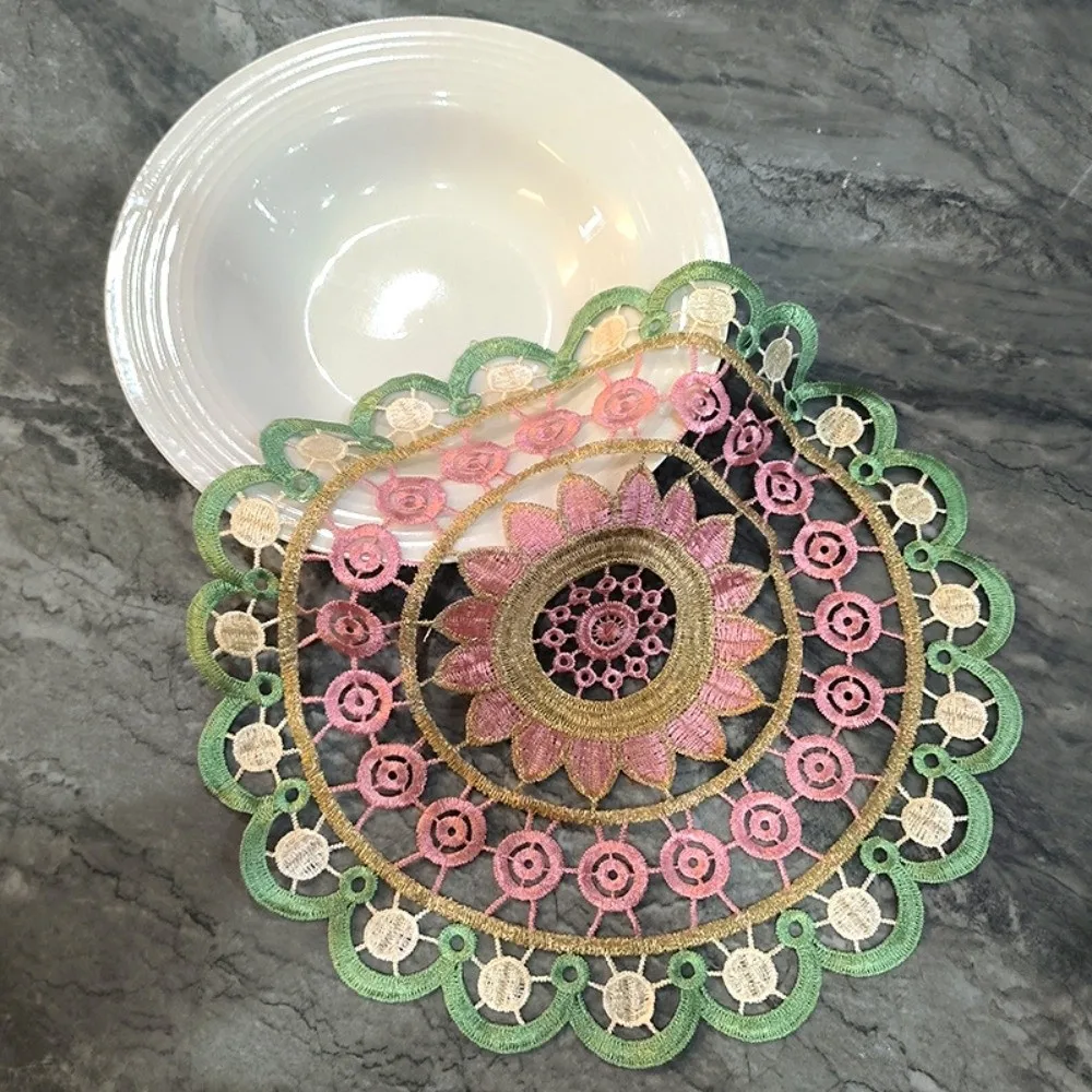 Vintage Embroidery Lace Doily Placemat Colorful Round Lace Coaster Table Cloth Hollow Mandala Tea Pad Mat Ornament Prop