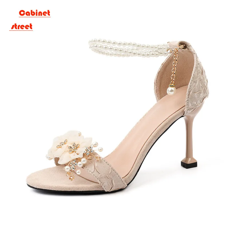 

2024 New Pointy Stiletto Heels Small Size Plus Size One Word Button Pearl One Word Button All Match Women's Sandals Women Pumps