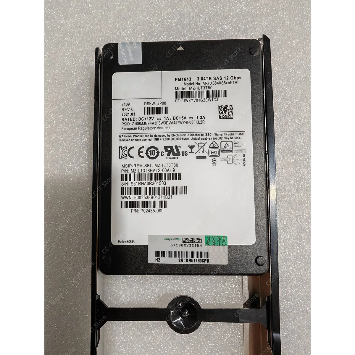 M0T65B P08731-001 P02435-009 ARFX3840S5xnFTRI MZ-ILT3T80 MZILT3T8HALS-00AH9 PM1643 3.84TB SAS 12Gbps 2.5 Inch Solid State Drive