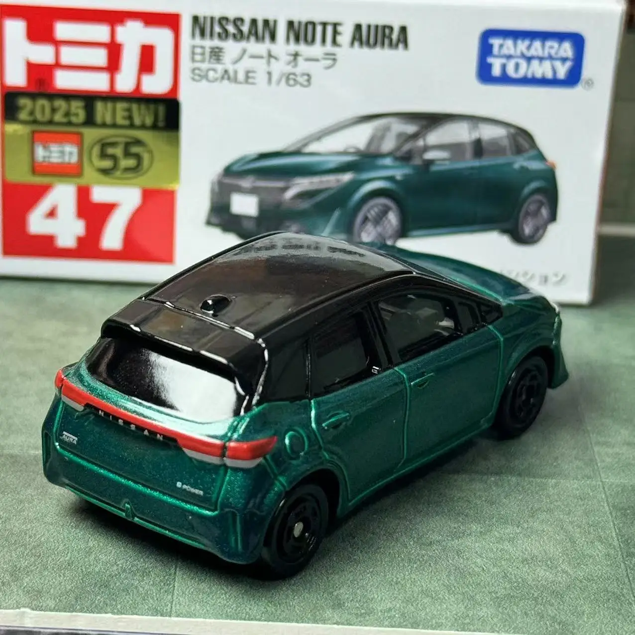 Takara Tomy Tomica No. 47 Nissan Notebook Aura Casting aleación estática coche vehículo Diecast Metal modo colección exhibición niño juguete