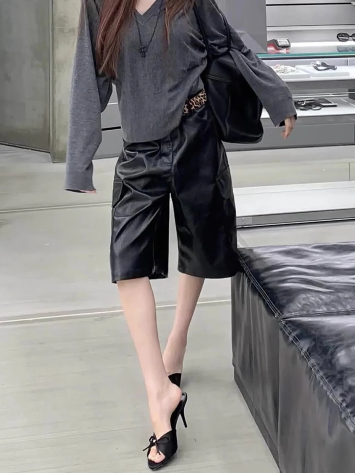 Black Seven-Foot Workwear Pants for Women PU Wide Leg Commuter Casual Trousers Elegant Slimming Style Autumn New Arrival