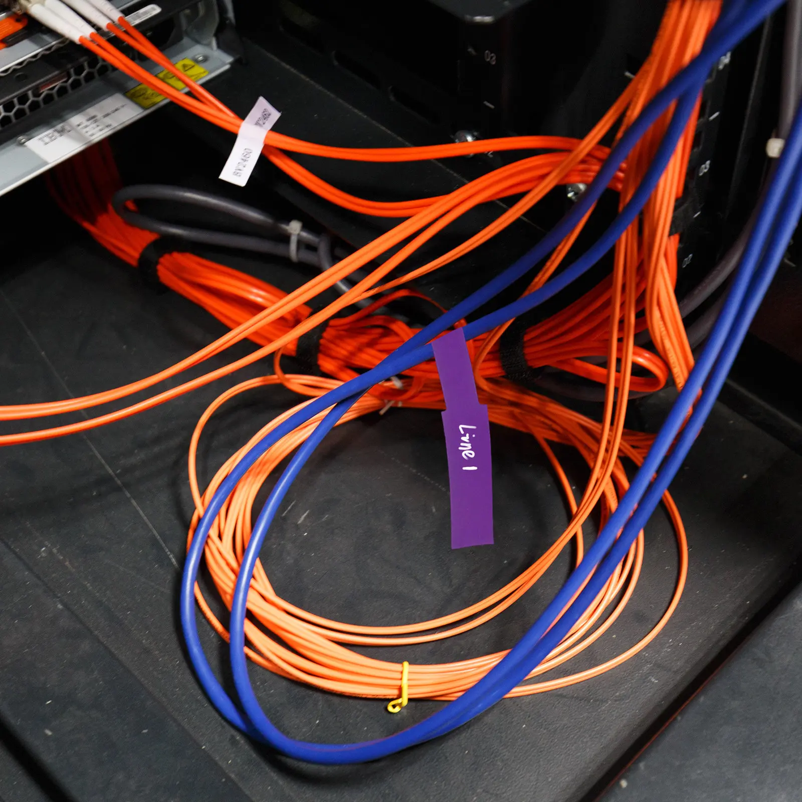 

10 Sheets Multi-Color Cable Labels Tear-Resistant Printable Writeable Cord Identification Tags for Network Cables Wire