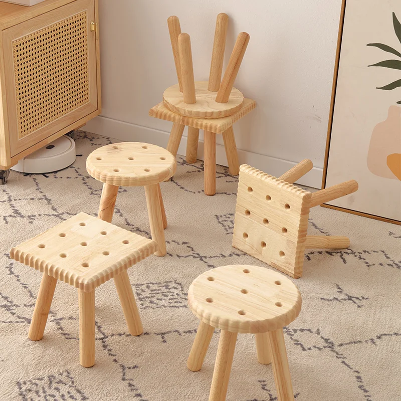 

Natural Rubber Wood Stool Round Minimalist Stool for Kids Biscuit-Shaped Design Eco-Friendly Wooden Stool Organic Wax Finish