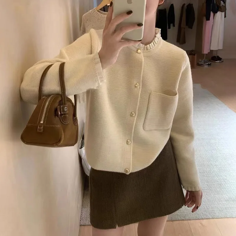 Korean Version of Autumn New Wooden Ear Edge Round Neck Cardigan Sweater, Women's Fashion Gentle Wind Loose Knit Sweater Coat