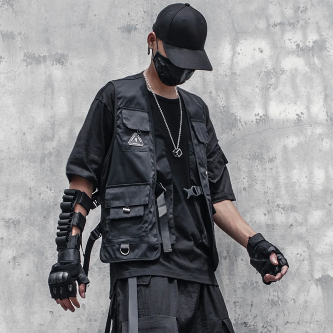 Mulit Tactical Pockets Sport Vests Waist Belt Men Multifunction Tactical Cargo Vests Streetwear Sleeveless Jacket