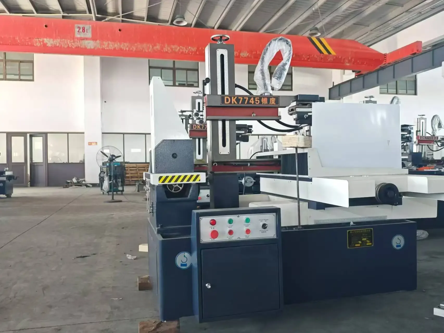 DK7735 High Speed Cnc Wire Cut Edm Machine With Rongben Dro And Z Axis Motor