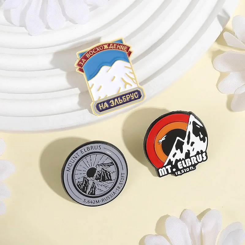 روسيا Elbrus جبل المينا دبابيس المناظر الطبيعية شروق الشمس الثلوج الجبل دبابيس ظهره شارة التلبيب السفر مجوهرات هدية الأصدقاء #5