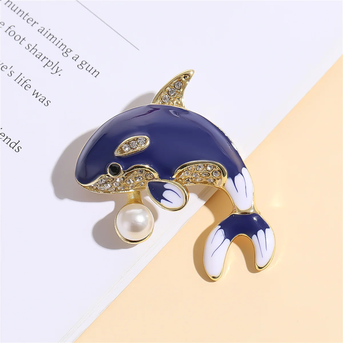 1Pc Unique Cute Dolphin Brooch Creative Personality Animal Pin Cartoon Trendy Jewelry Accessories Birthday Party Festival Gift