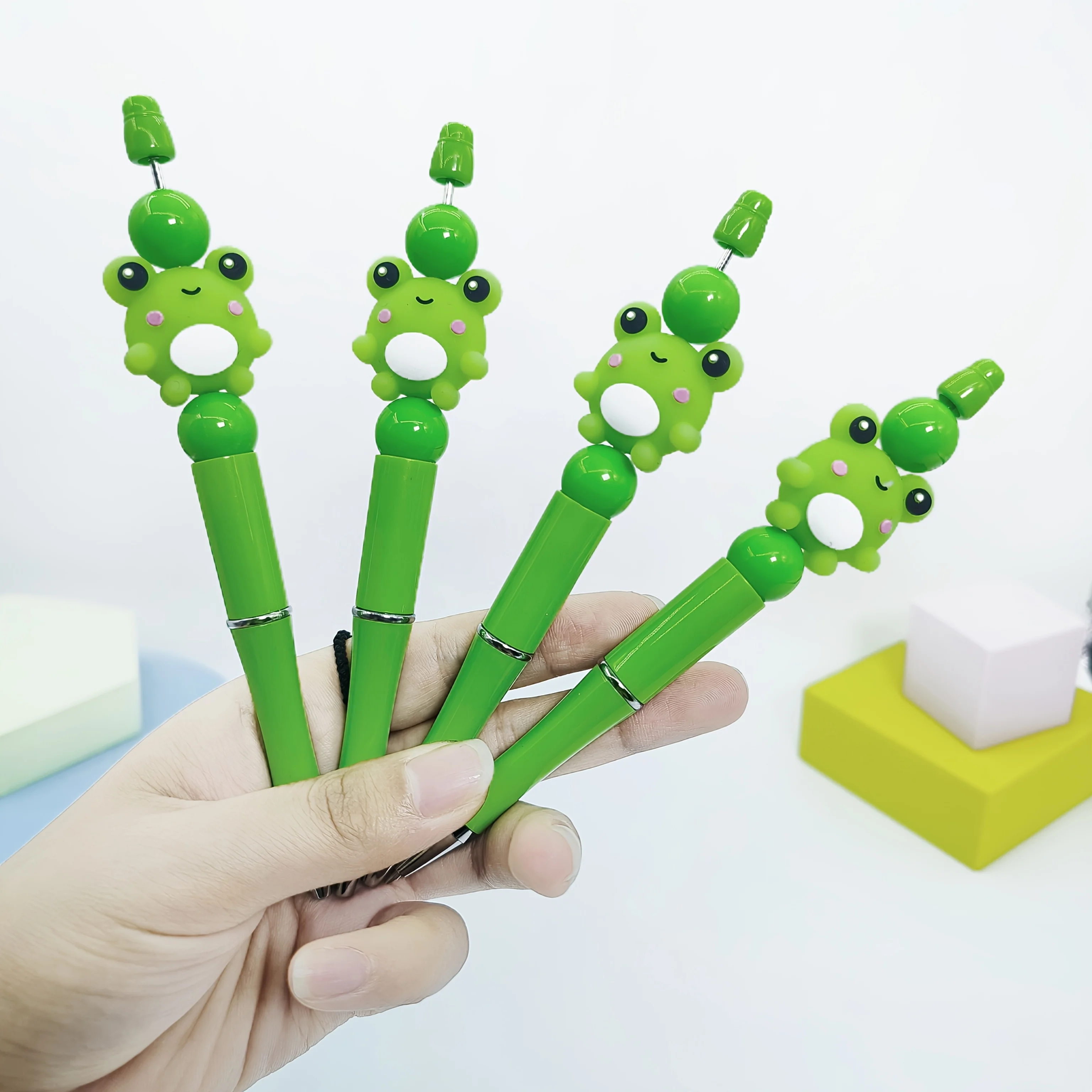 2pcs/4pcs Frog themed Bead Pen Green Frog Round Bead Bead Pen Student Writing Gift Bead Pen