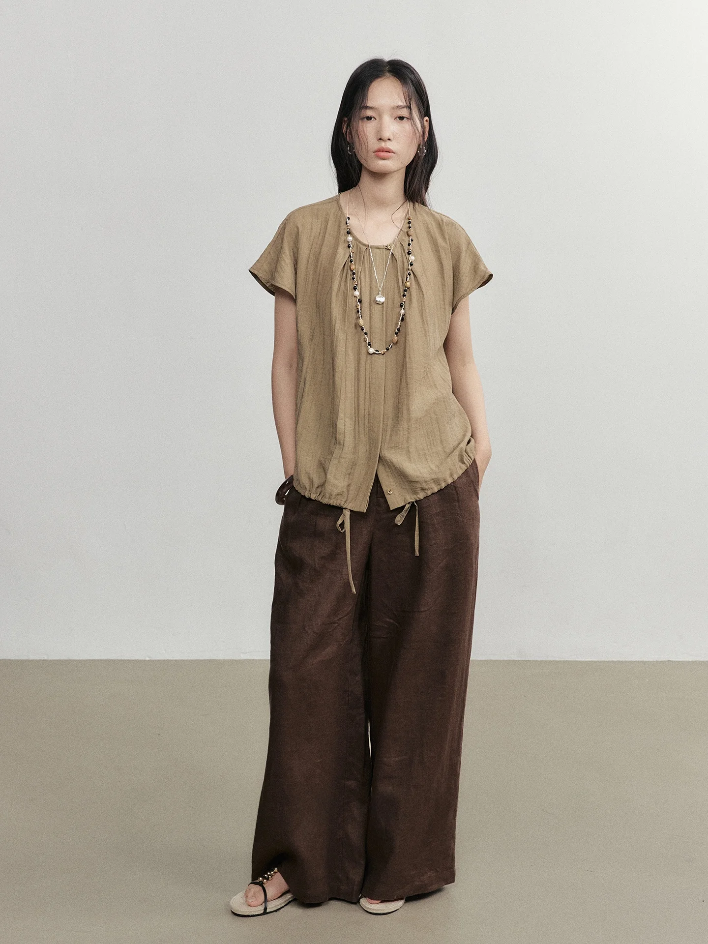 

CLIPETTE Summer Linen Blend Loose Shirt Drawstring Hem Short Sleeve Pleated Thin Top Women's Commute Style round Neck Regular...