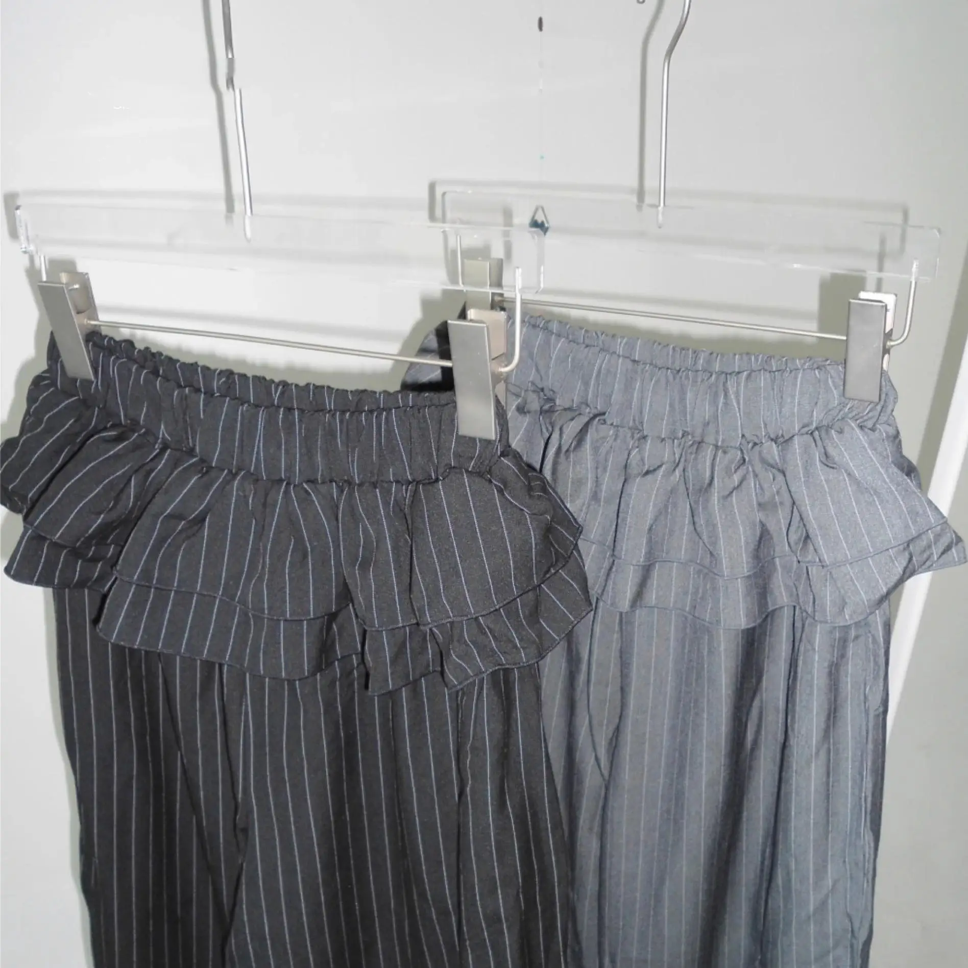 ชุดเซ็ตเสื้อท่อนบนลูกไม้ลายเค้กแบบสองชิ้นหลอกๆ สไตล์ลำลอง ดีไซน์พิเศษ ลายทาง ทรงหลวม เอวสูง ขาตรง เหมาะสำหรับใส่ไปทำงาน