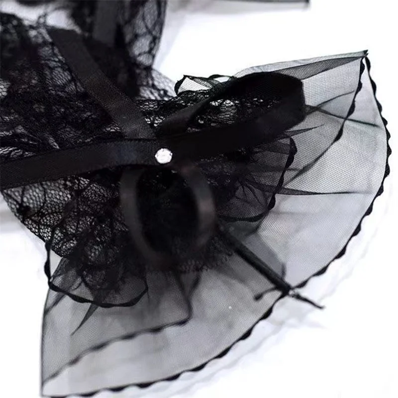 Retro Lace Net Yarn Gloves Elegant Hollow-Out Women Black Red White Short Lace Bridal Gloves Wedding Party Accessories Gloves