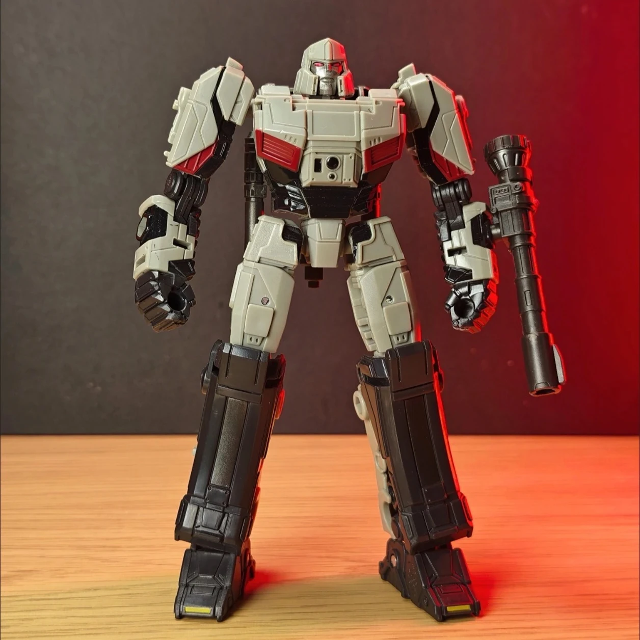 

In Stock Hasbro Transformers Toys ONE Origin SS114 Megatron Tank Transforing Action Figure Robot Toys Model Boy Gift Collection