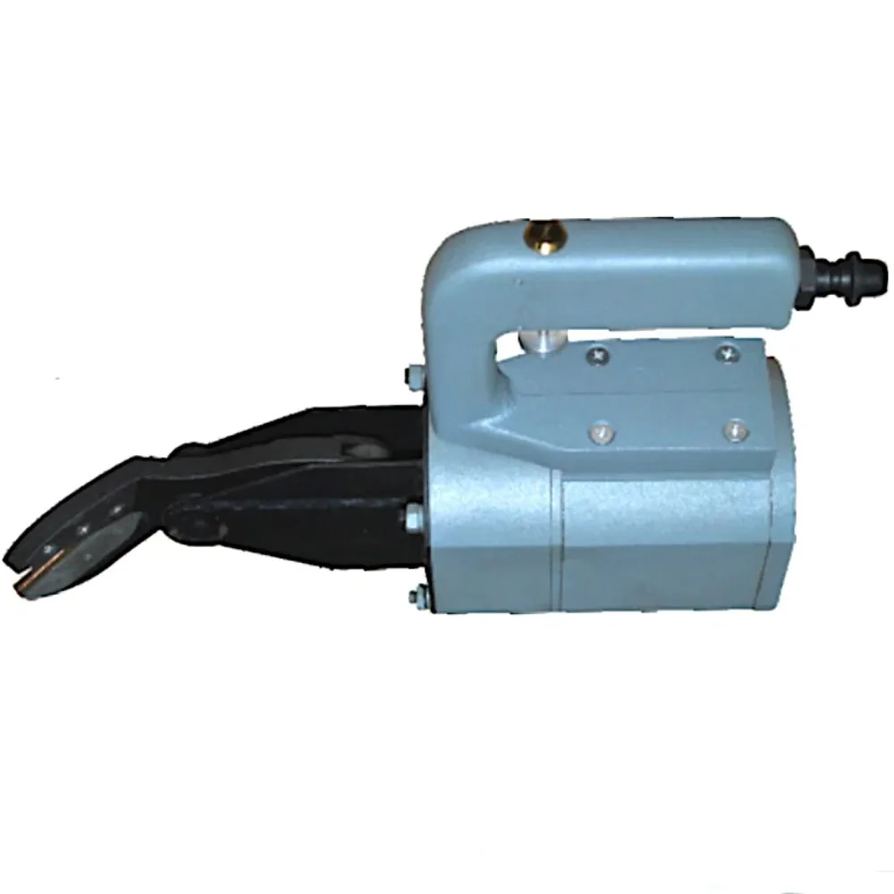 

Pneumatic Metal Shear with Large Blade Opening, Ideal for Cutting Over Thickening of the Material. up to 3.0 mm Steel