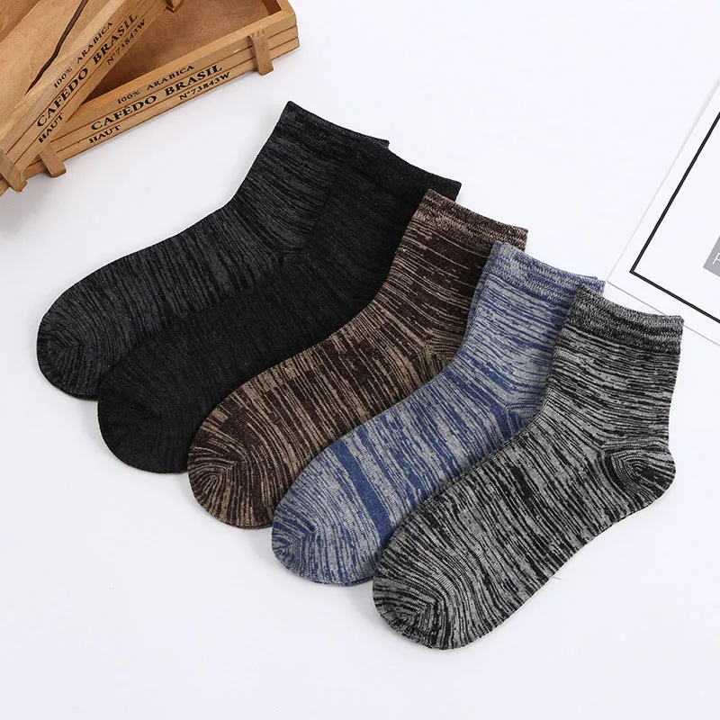 

5 Pairs/Lot Men Autumn And Winter Retro Mid-tube Socks Casual Sports Solid Color Sweat-absorbing Breathable Warm Business Socks