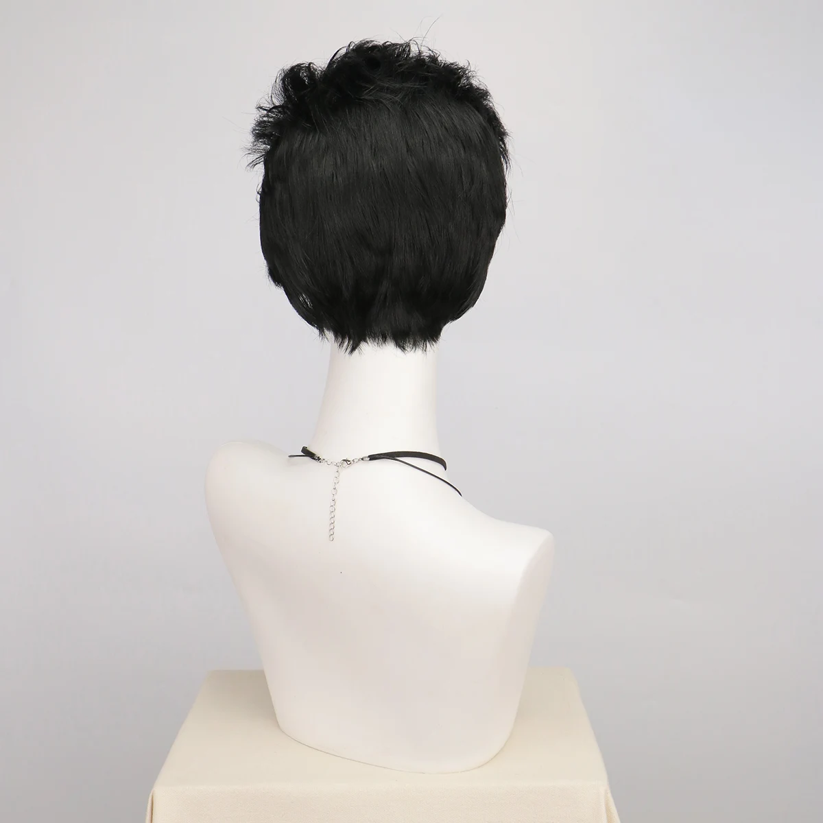 COS لا يقهر شعر مستعار أسود قصير ل تأثيري حلي الرجال قصيرة أنيمي علامة الطبيعية غرايسون الألياف بيروكات صناعية شعر مستعار للحفلات
