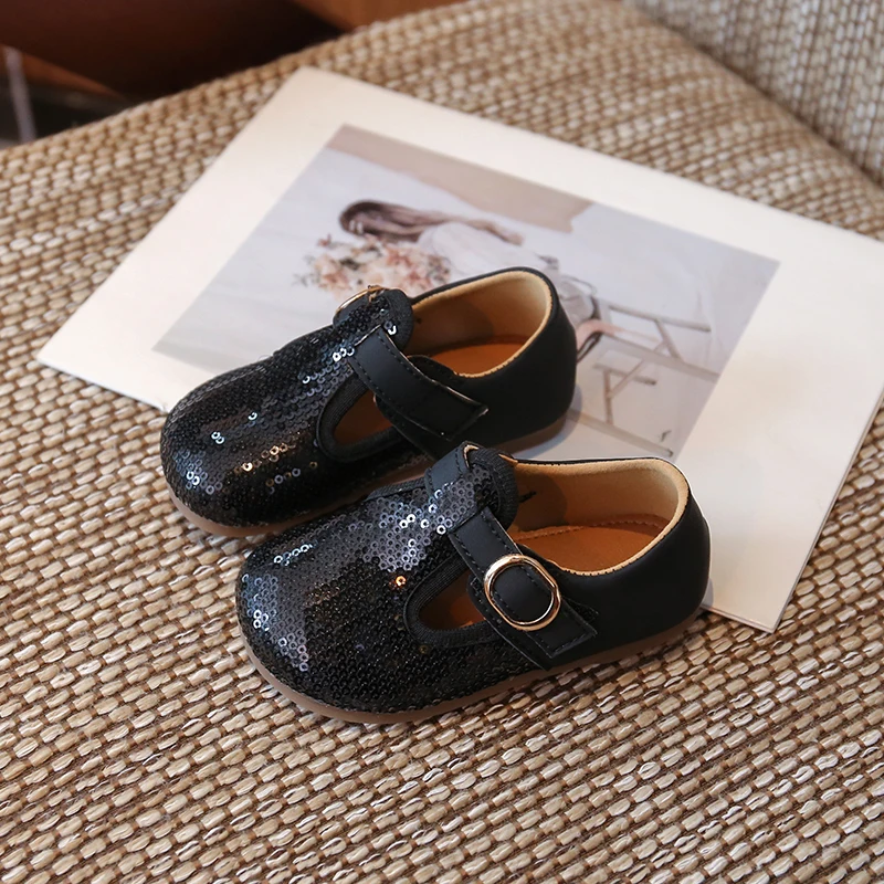 

2025 Autumn Girls Leather Shoes Shiny Glitter Kids Princess Flats Casual Versatile Round Toes Children Dance Performance Shoes