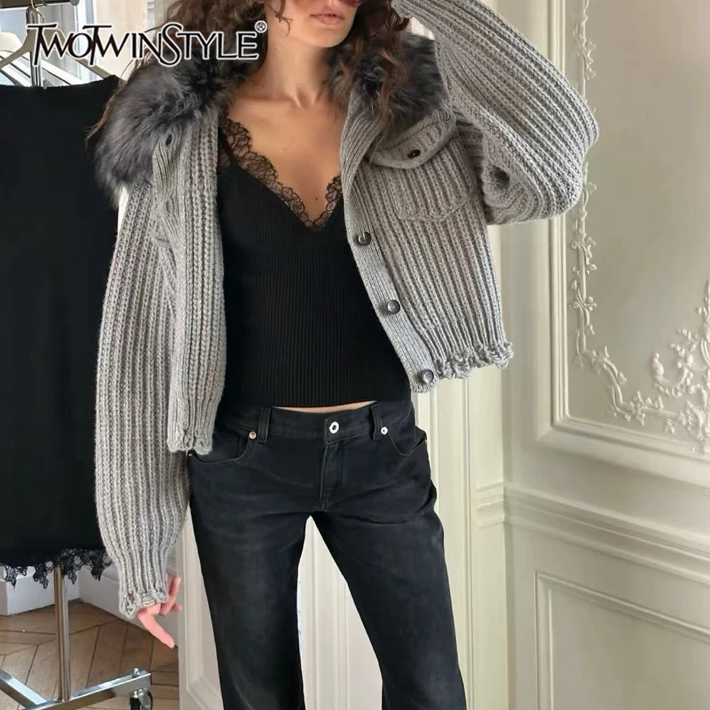 

TWOTWINSTYLE однотонный шикарный свитер из сращенного меха, женский свободный свитер с лацканами и длинными рукавами, нежный минималистичный женский свитер, осенняя мода, новинка