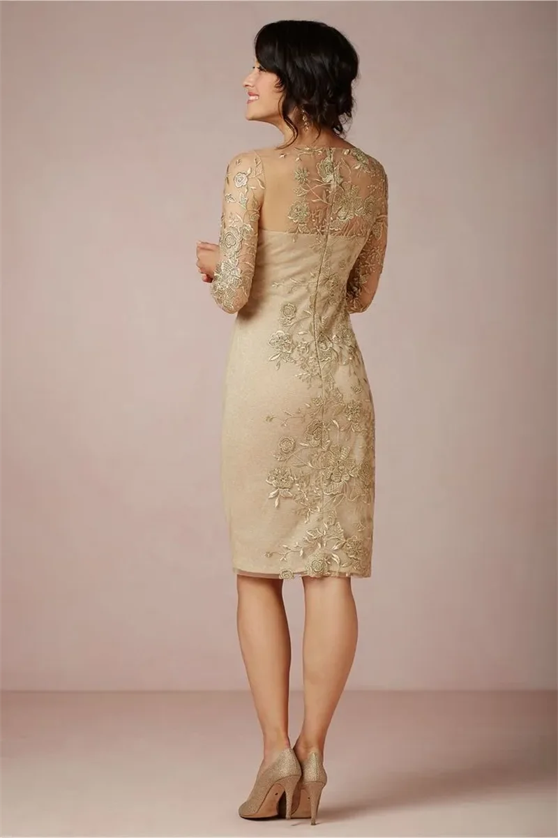 

2024 Sheath Gold Embroidery Mother of the Bride Dresses Appliques Illusion Neck Knee Length Formal Dresses