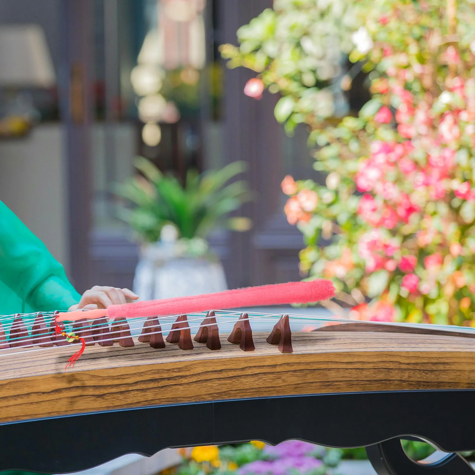 

Щетка для чистки Guzheng с щетиной из кроличьей шерсти, длинный доступ для струнных инструментов, удаление пыли, аксессуары для обслуживания Zithers