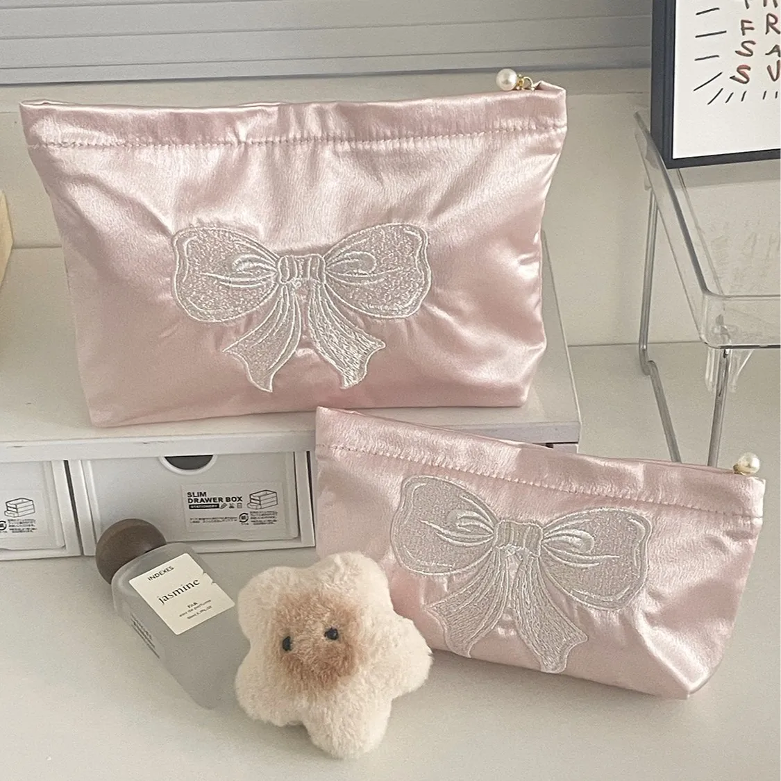 

Ladies' Cosmetic Bags Pink Bow Embroidery Cute Sweet Silk Makeup Bags Portable High Quality Travel Business Storage Bag For Girl