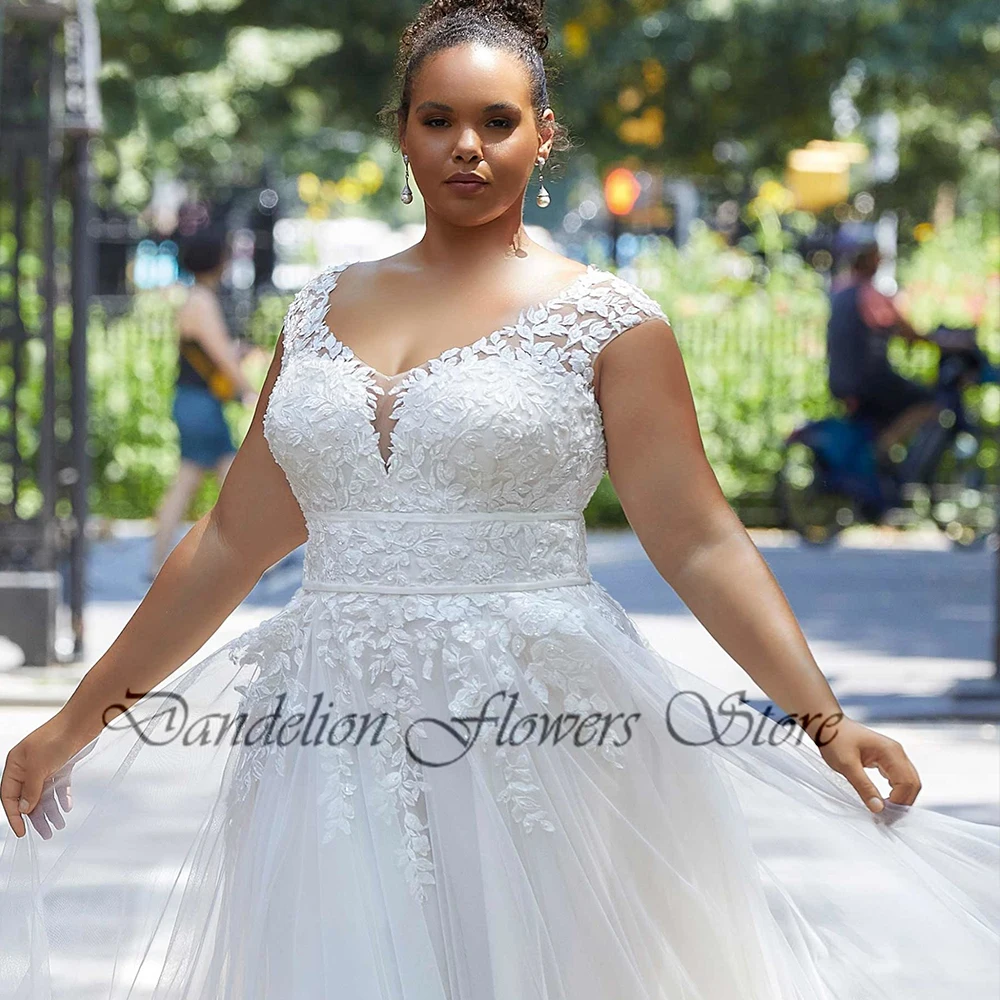 Pastrol Wedding Dresses Plus Size V-Neck Cap Sleeves Backless Bride Gowns Applique A-Line Sweep Train Tulle Vestido De Noiva