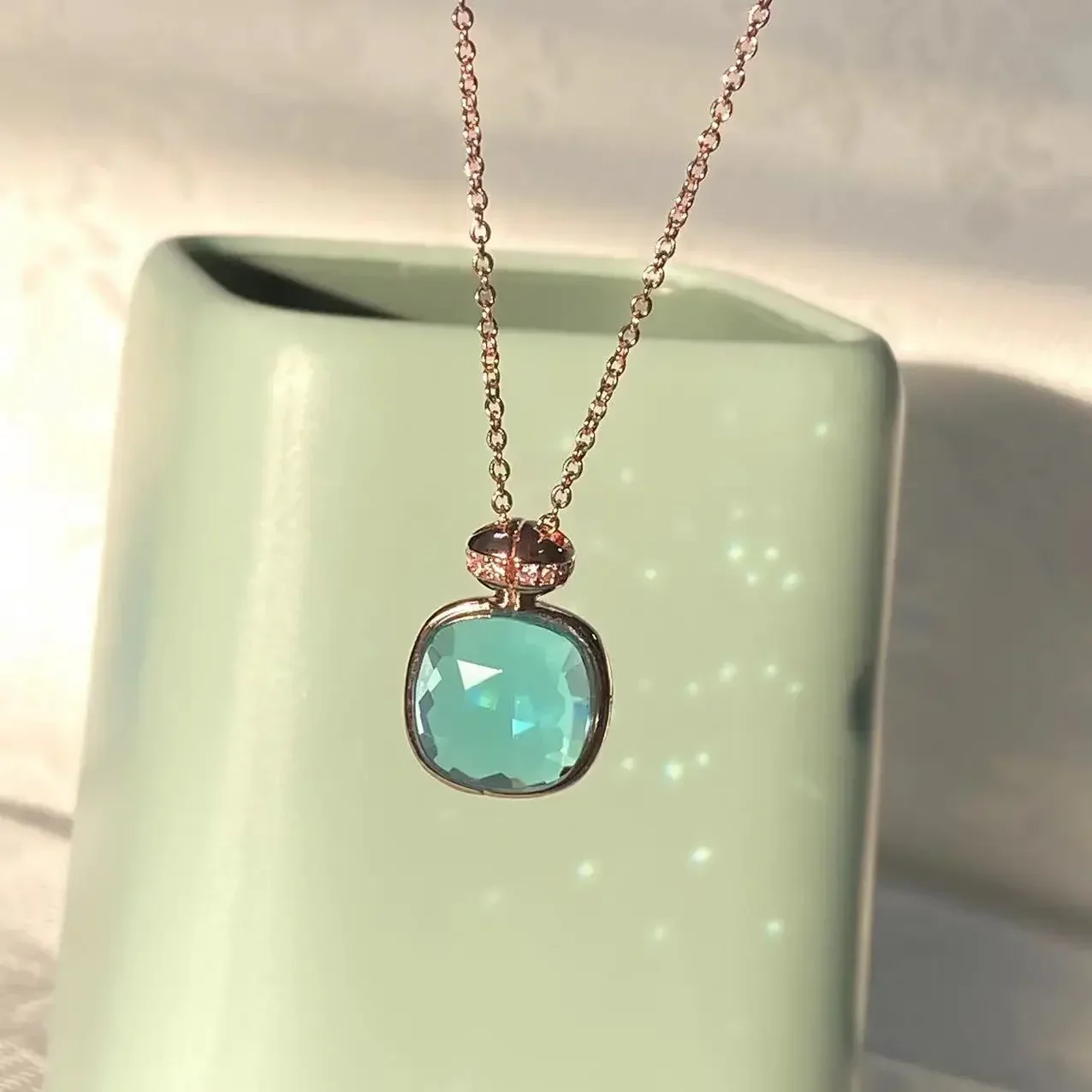 Classic  Pendant Necklace for Women Light Blue Topaz Pendant Candy Color Perfume Bottle Shape Elegant Fashion Jewelry