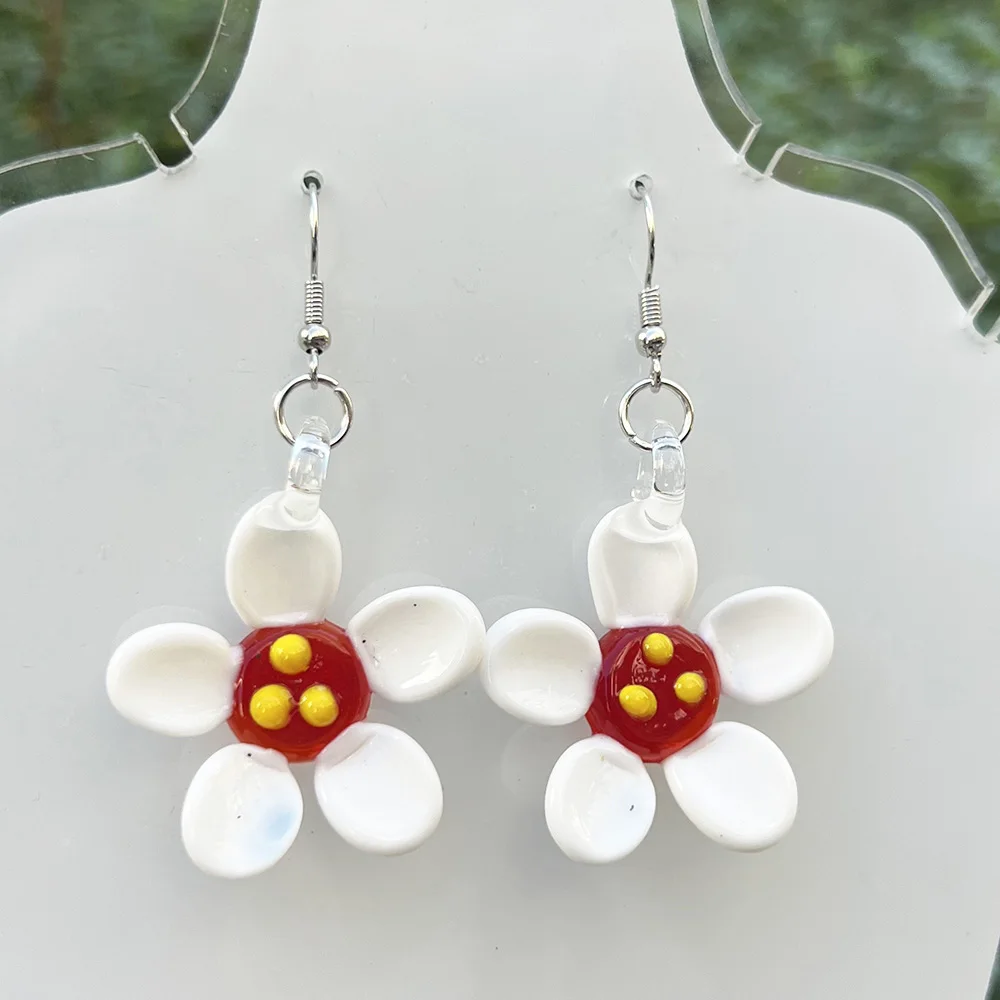 1 pair of DIY handmade glass earrings with sunflower, niche blue and white sunflower pendant