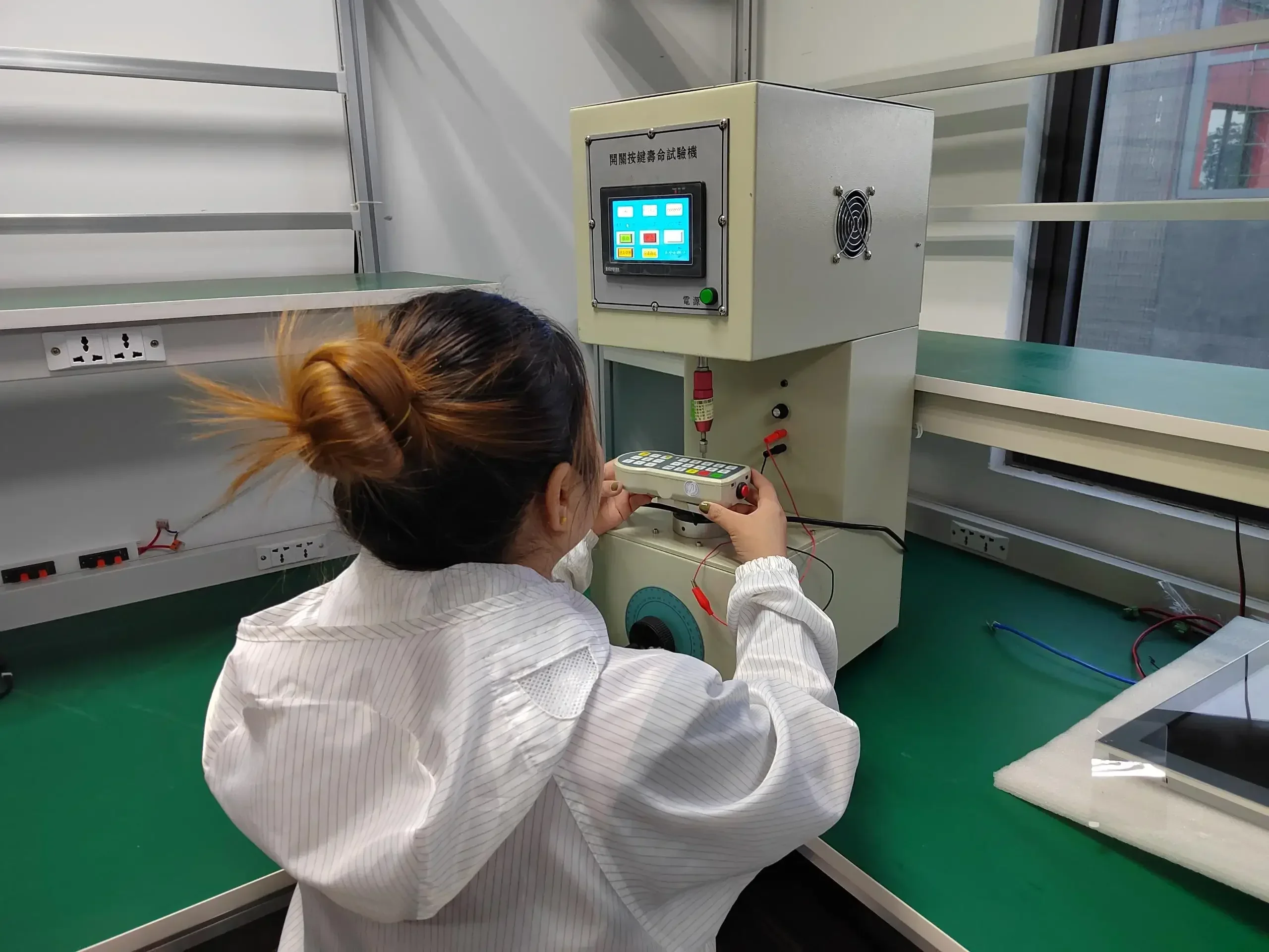 Codesys EtherCAT 3.7V Interruttore di ingrandimento del generatore di impulsi manuale wireless, pulsante di arresto di emergenza, interruttore di abilitazione