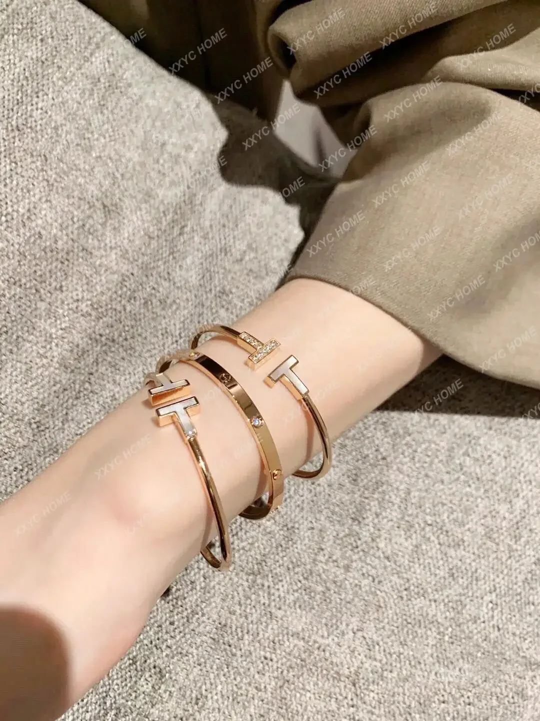 Open bracelet Internet celebrity same niche high sense 18K rose gold high version bracelet