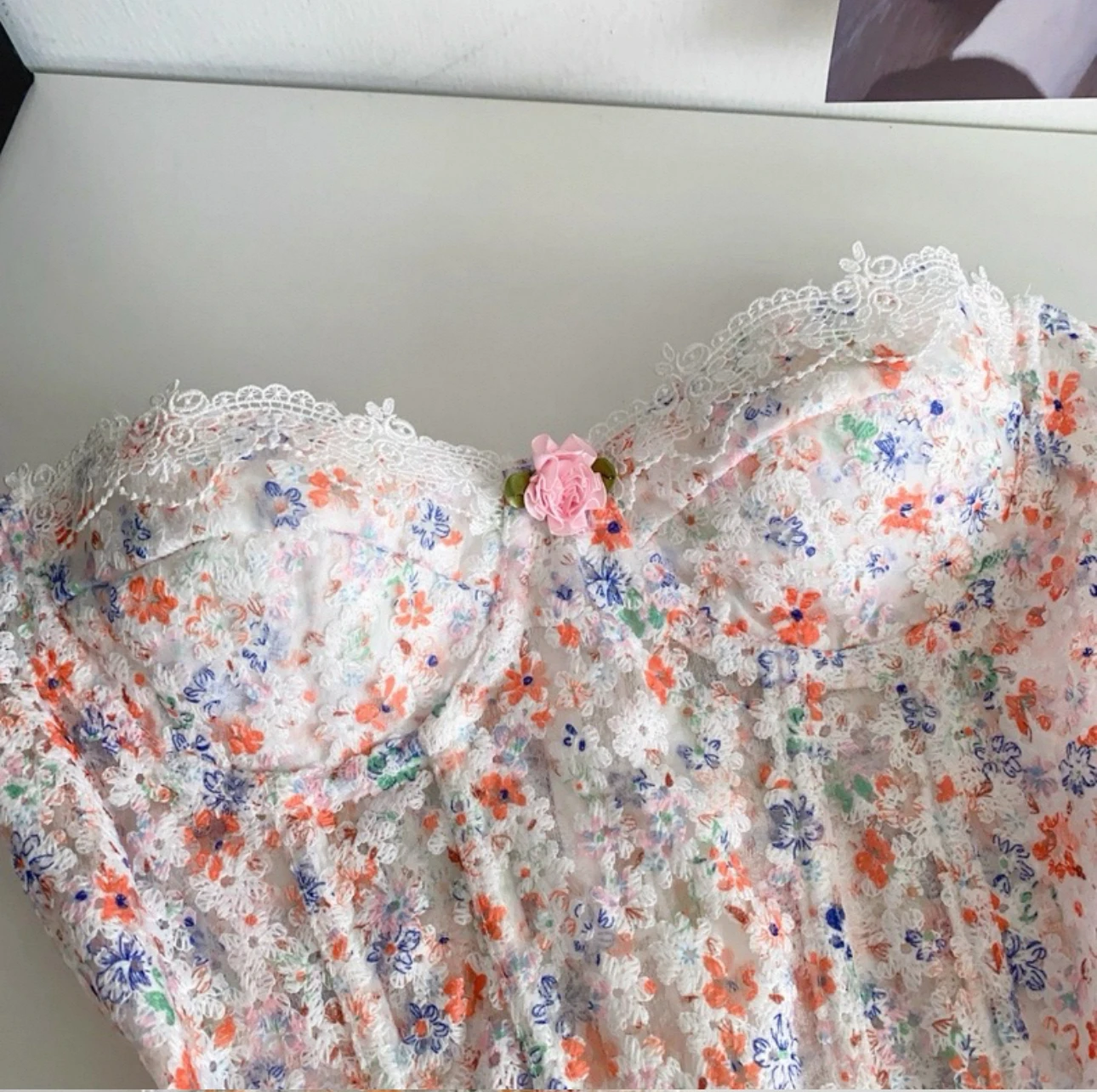 French-style romantic floral lace tube top corset, sweet and cute floral corset, fashionable and elegant party corset.