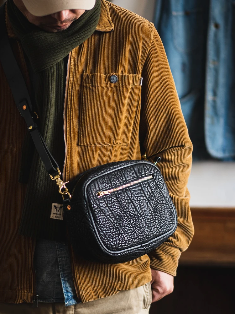 Casual designer handmade heavy cow leather men's black crossbody bag outdoor simple luxury natural genuine leather shoulder bag