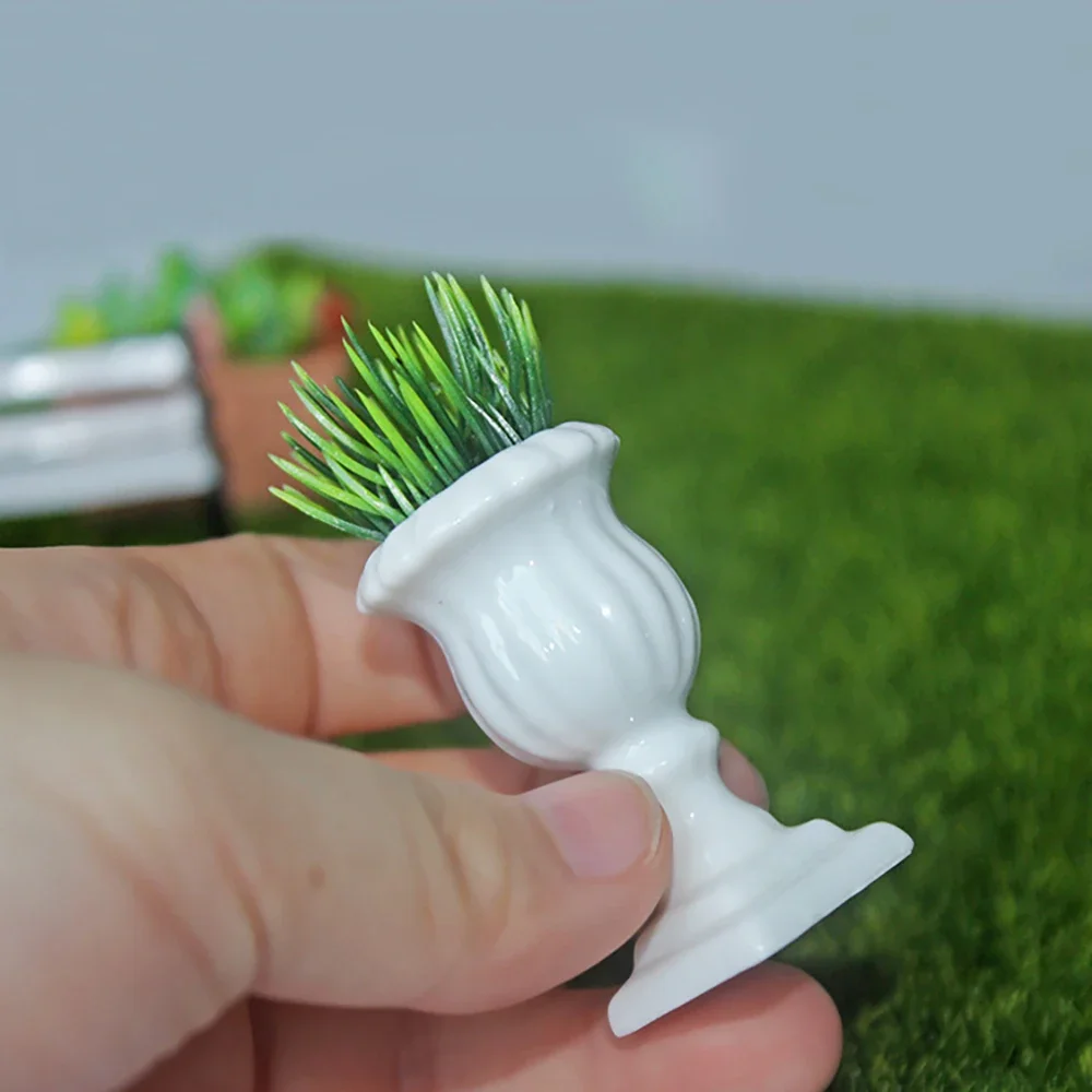 1Pcs 1/12 Dollhouse Miniature Roman Column Flower Pot Mini Green Plants Model Toy for Doll House Accessories Decoration