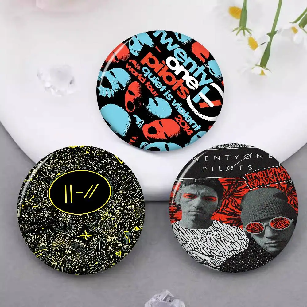 الفرقة T-Twenty O-One P-Pilots تخصيص لينة زر دبوس للنساء مجوهرات إبداعية مضحك شارة الكرتون عاشق قبعة