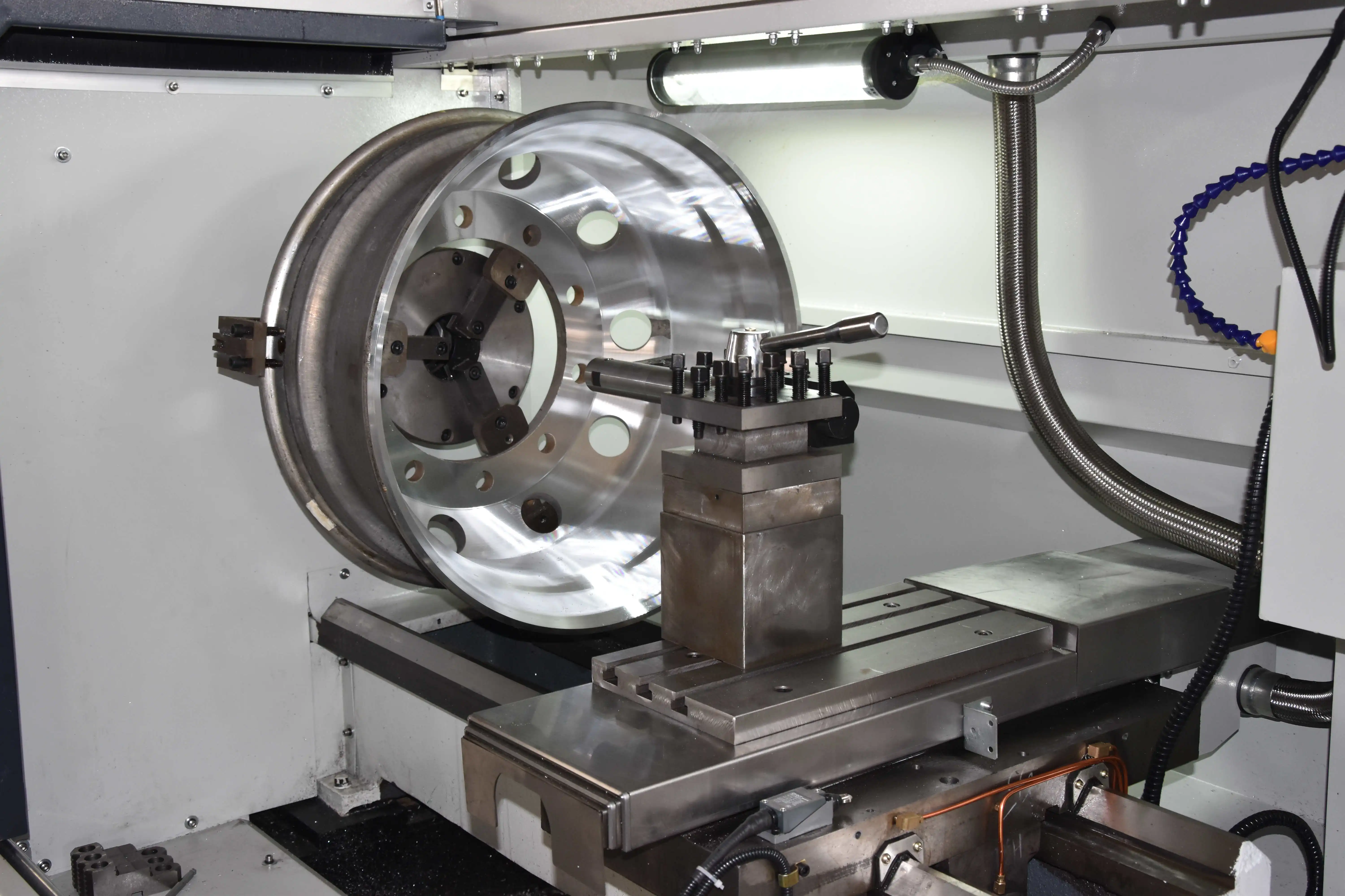 Best Alloy Wheel Repair Machine CK6160Q Rim Resurfacing CNC Lathe