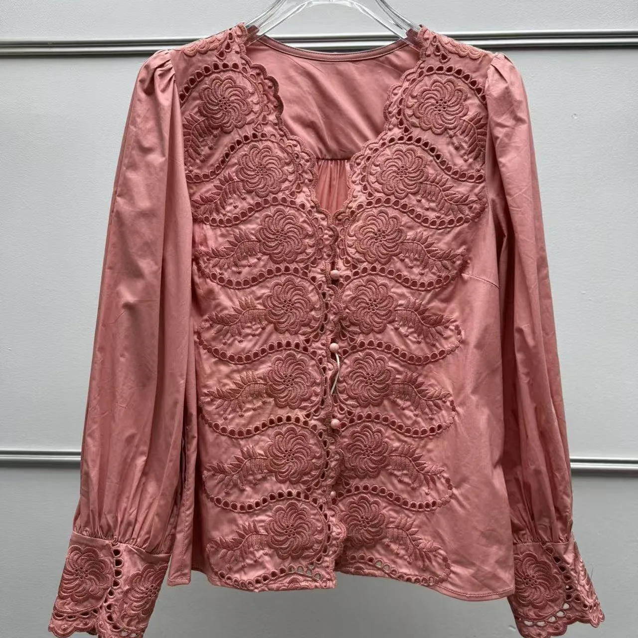 

Ele Deep V ell Bubble Sve irt Women's Cotton Embroidered Hollow out Court Sle Top Spring Summer New Arrival