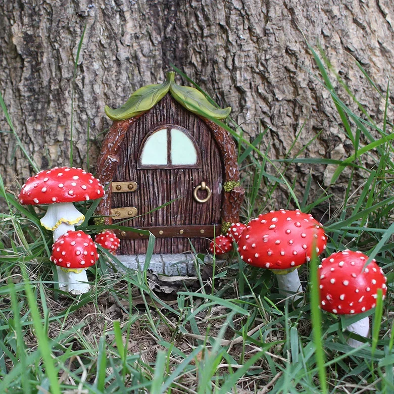 New American countryside outdoor resin garden ornaments, door and window mushroom inserts, courtyard decorations 2pcs