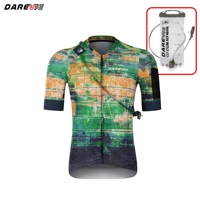 DAREVIE Maillot de ciclismo para hombre, secado rápido, antideslizante, nivel profesional, paquete de hidratación, Jersey de ciclismo suave de 4 bolsillos para hombre