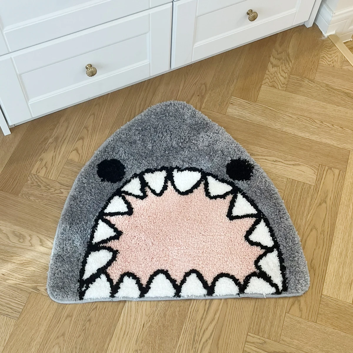 Cool Grey Shark Cute Tufted Rug Cartoon Simple Housewarming Gift Idea Flocked Soft Room Handmade Non-Slip Home Decoration Carpet